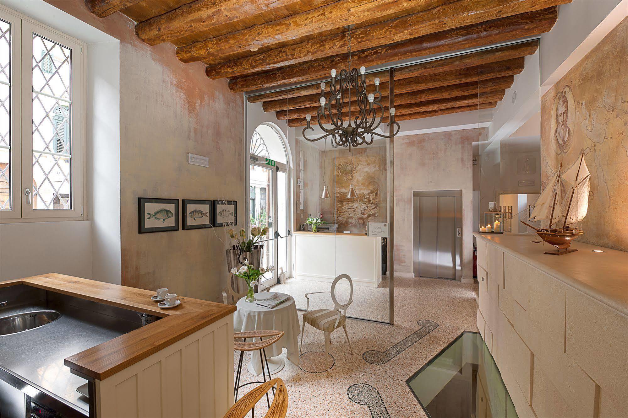 Gallery Verona